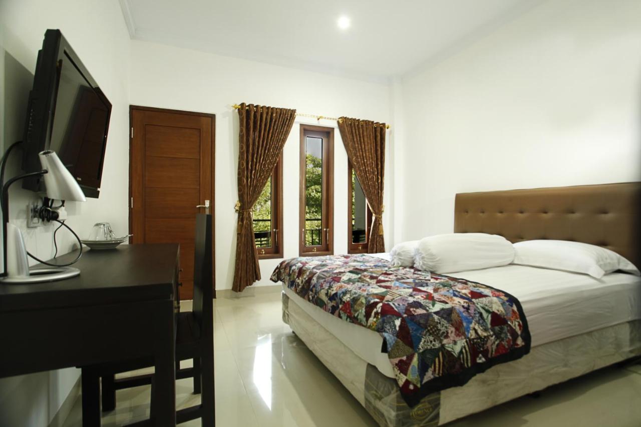 Andelis Homestay Yogyakarta Exterior photo